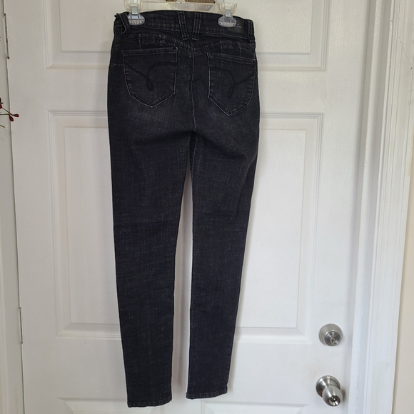 YMI: Wanna Betta Butt? Woman's Mid Rise Skinny Jeans, Size: 5, Color: Black - Picture 13 of 15
